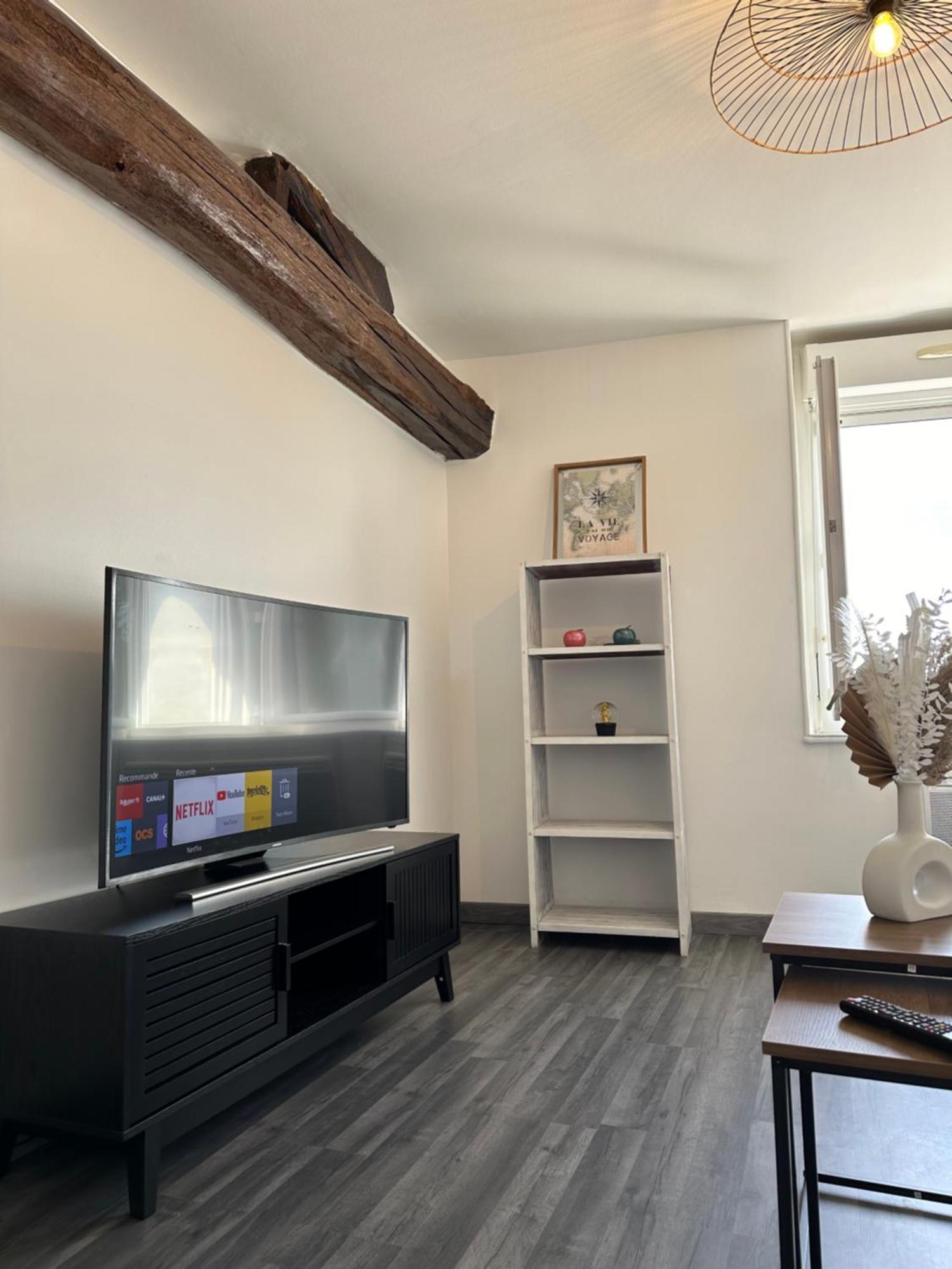 Appartement Cosy En Centre Ville Cholet Exteriér fotografie