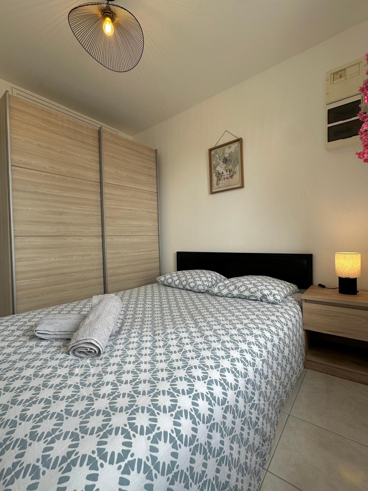 Appartement Cosy En Centre Ville Cholet Exteriér fotografie